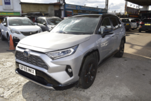2020 Toyota Rav4 2.5 Vvt-H Dynamic in Silver — image 3