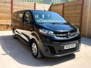 2021 Vauxhall Vivaro Life Electric 6 / 9 SEAT Wheelchair Accessible Disabled Access Vehicle Wav in Black — image 4