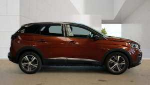 2017 Peugeot 3008 1.2 Puretech Allure in Bronze — image 5