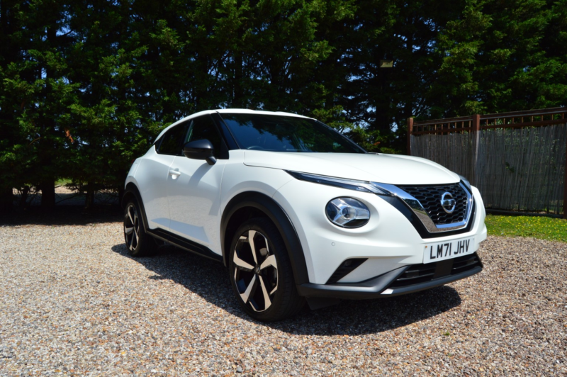 2021 Nissan Juke in White — image 1