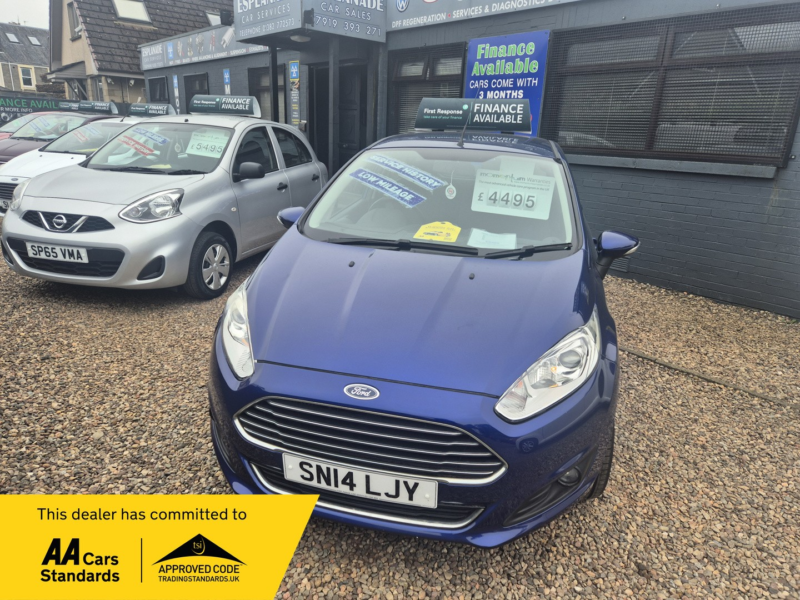 2014 Ford Fiesta 1.0 T Ecoboost Zetec in Blue — image 1