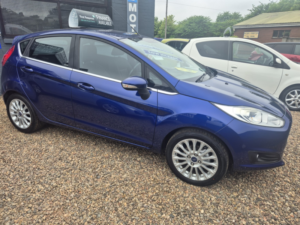 2014 Ford Fiesta 1.0 T Ecoboost Zetec in Blue — image 3