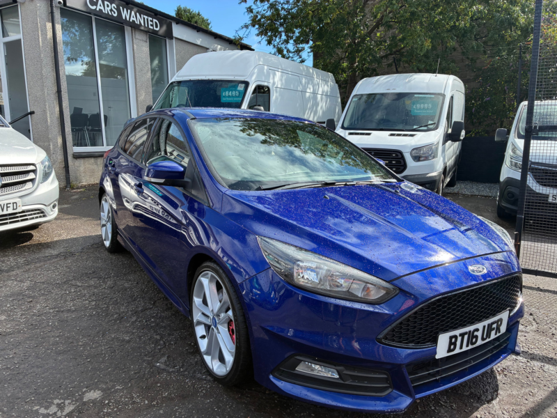 2016 Ford Focus 2.0 Tdci St-2 Hatchback 5dr Diesel Manual Euro 6 (s/s) (185 Ps) in Blue — image 1