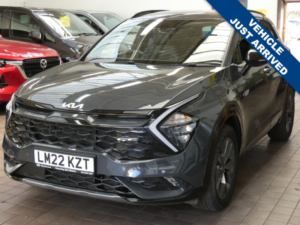 2022 Kia Sportage 1.6 H T-Gdi Gt-Line SUV 5dr Petrol Hybrid Auto Euro 6 (s/s) (226 Bhp) in Grey — image 2