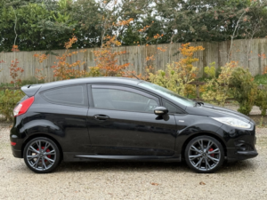 2016 Ford Fiesta 1.0 T Ecoboost St-Line in Black — image 2