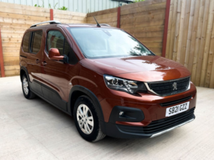 2021 Peugeot Rifter 3 SEAT Petrol Auto Wheelchair Accessible Disabled Access Vehicle Wav in Bronze — image 3