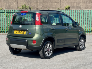 2014 Fiat Panda 1.3 Panda 4x4 1.3 Multijet 75 Bhp 4x4 in Green — image 4