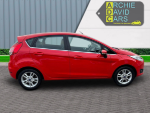 2015 Ford Fiesta 1.6 Zetec in Red — image 3
