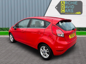 2015 Ford Fiesta 1.6 Zetec in Red — image 5