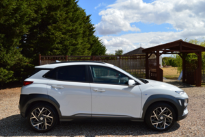 2020 Hyundai Kona 1.6 Kona Hev Prem 1.6 Dct in White — image 4