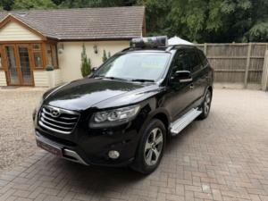 2012 Hyundai Santa Fe 2.2 Crdi Premium Auto 7 Seater in Black — image 3
