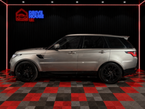 2018 Land Rover Range Rover Sport 3.0 Sd V6 Hse in Silver — image 2