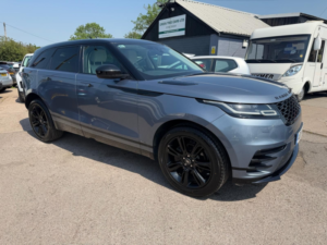 2017 Land Rover Range Rover Velar 2.0 D240 R-Dynamic S SUV 5dr Diesel Auto 4WD Euro 6 (s/s) (240 Ps) in Blue — image 3