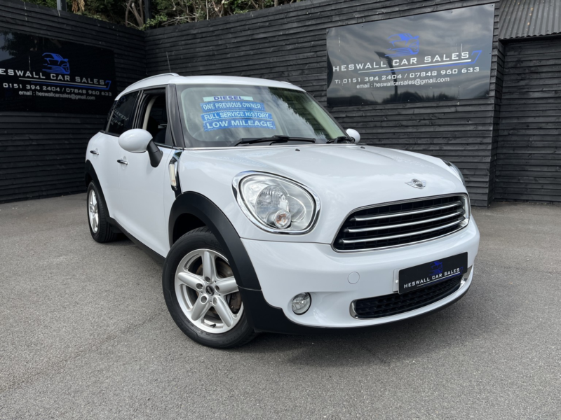 2012 MINI Countryman 1.6 One D Countryman in White — image 1