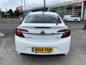 2014 Vauxhall Insignia 2.0 Cdti Ecoflex Sri Euro 5 (s/s) 5dr in White — image 5