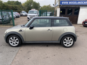 2009 MINI Hatch 1.6 Cooper *half Leather Trim* in Silver — image 5