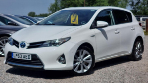 2014 Toyota Auris 1.8 Vvt-H Excel CVT Euro 5 (s/s) 5dr in White — image 3