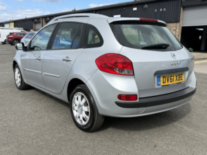 2011 Renault Clio 1.5 Dci Expression in Silver — image 4