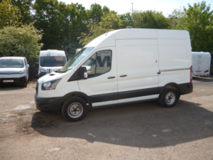 2018 Ford Transit 2.0 350 Ecoblue in White — image 5