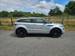 2011 Land Rover Range Rover Evoque 2.2 Sd4 Dynamic Auto 4WD Euro 5 3dr in Silver — image 5