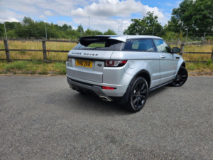 2011 Land Rover Range Rover Evoque 2.2 Sd4 Dynamic Auto 4WD Euro 5 3dr in Silver — image 6