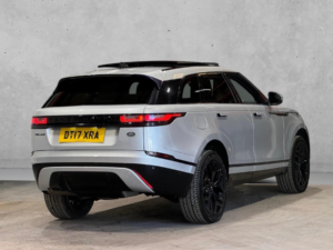 2017 Land Rover Range Rover Velar 2.0 D240 Se Auto 4WD Euro 6 (s/s) 5dr in Silver — image 5