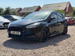 2017 Ford Focus 2.0 Tdci St-2 Euro 6 (s/s) 5dr in Black — image 3