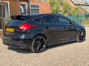 2017 Ford Focus 2.0 Tdci St-2 Euro 6 (s/s) 5dr in Black — image 5