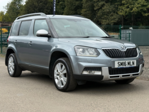 2016 Skoda Yeti 2.0 Tdi Se L Outdoor 5dr Diesel Manual 4WD Euro 6 (s/s) (150 Ps) in Grey — image 3