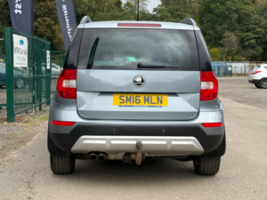 2016 Skoda Yeti 2.0 Tdi Se L Outdoor 5dr Diesel Manual 4WD Euro 6 (s/s) (150 Ps) in Grey — image 6