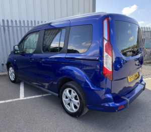 2016 Ford Tourneo Connect 1.5 Tdci Titanium Wheel Chair Access Vehicle in Blue — image 4