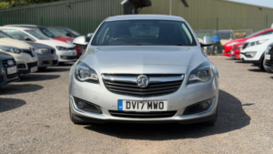 2017 Vauxhall Insignia 1.4i Turbo Design Nav Euro 6 (s/s) 5dr in Silver — image 2
