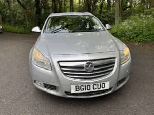 2010 Vauxhall Insignia 2.0 Cdti Sri Nav in Silver — image 3