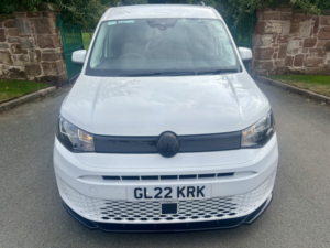 2022 Volkswagen Caddy 2.0 Tdi C20 Commerce Custom 102 Swb Eu6 in White — image 5