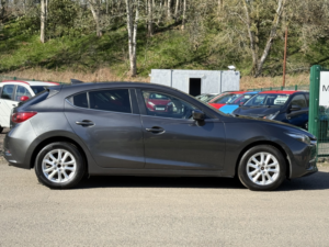 2017 Mazda Mazda3 2.0 Skyactiv-G Se-L Nav in Grey — image 5