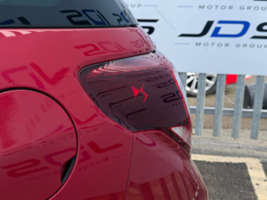 2015 Ds Automobiles Ds 3 1.2 Puretech Dstyle Nav Hatchback 3dr Petrol Manual Euro 6 (s/s) (110 Ps) in Red — image 4