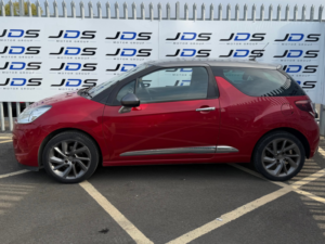 2015 Ds Automobiles Ds 3 1.2 Puretech Dstyle Nav Hatchback 3dr Petrol Manual Euro 6 (s/s) (110 Ps) in Red — image 5