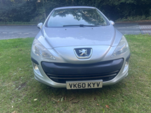 2010 Peugeot 308 1.4 Vti S in Silver — image 3