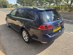 2014 Volkswagen Golf 1.4 Tsi Bluemotion Tech Gt in Blue — image 4