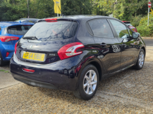 2014 Peugeot 208 1.2 Vti Puretech Style in Blue — image 4