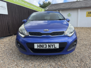 2013 Kia Rio 1.4 3 in Blue — image 2