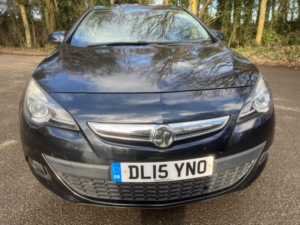 2015 Vauxhall Astra Gtc 1.6 Cdti Ecoflex Sri in Black — image 3