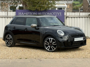 2021 MINI Hatch 1.5 Cooper Shadow Edition Hatchback 5dr Petrol Manual Euro 6 (s/s) (136 Ps) in Black — image 3