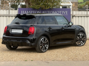 2021 MINI Hatch 1.5 Cooper Shadow Edition Hatchback 5dr Petrol Manual Euro 6 (s/s) (136 Ps) in Black — image 5