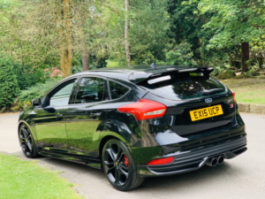 2015 Ford Focus 2.0 Tdci St-3 in Black — image 6