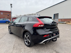 2016 Volvo V40 2.0 R-Design D2 in Black — image 6