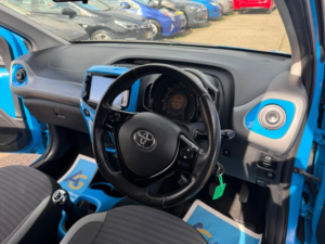 2019 Toyota Aygo 1.0 Vvt-I X-Trend Euro 6 5dr in Blue — image 3