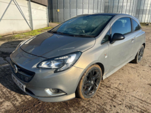 2015 Vauxhall Corsa 1.4 I Ecotec Limited Edition in Brown — image 3