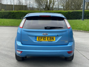 2010 Ford Focus 1.6 Tdci Dpf Titanium 5dr in Blue — image 6