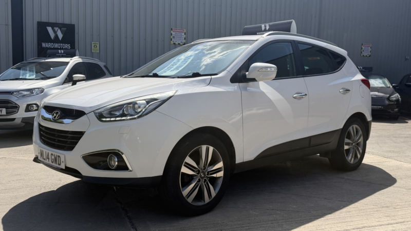 2014 Hyundai Ix35 2.0 Crdi Premium Diesel 4WD 5dr Satnav+leather+cruise in White — image 1